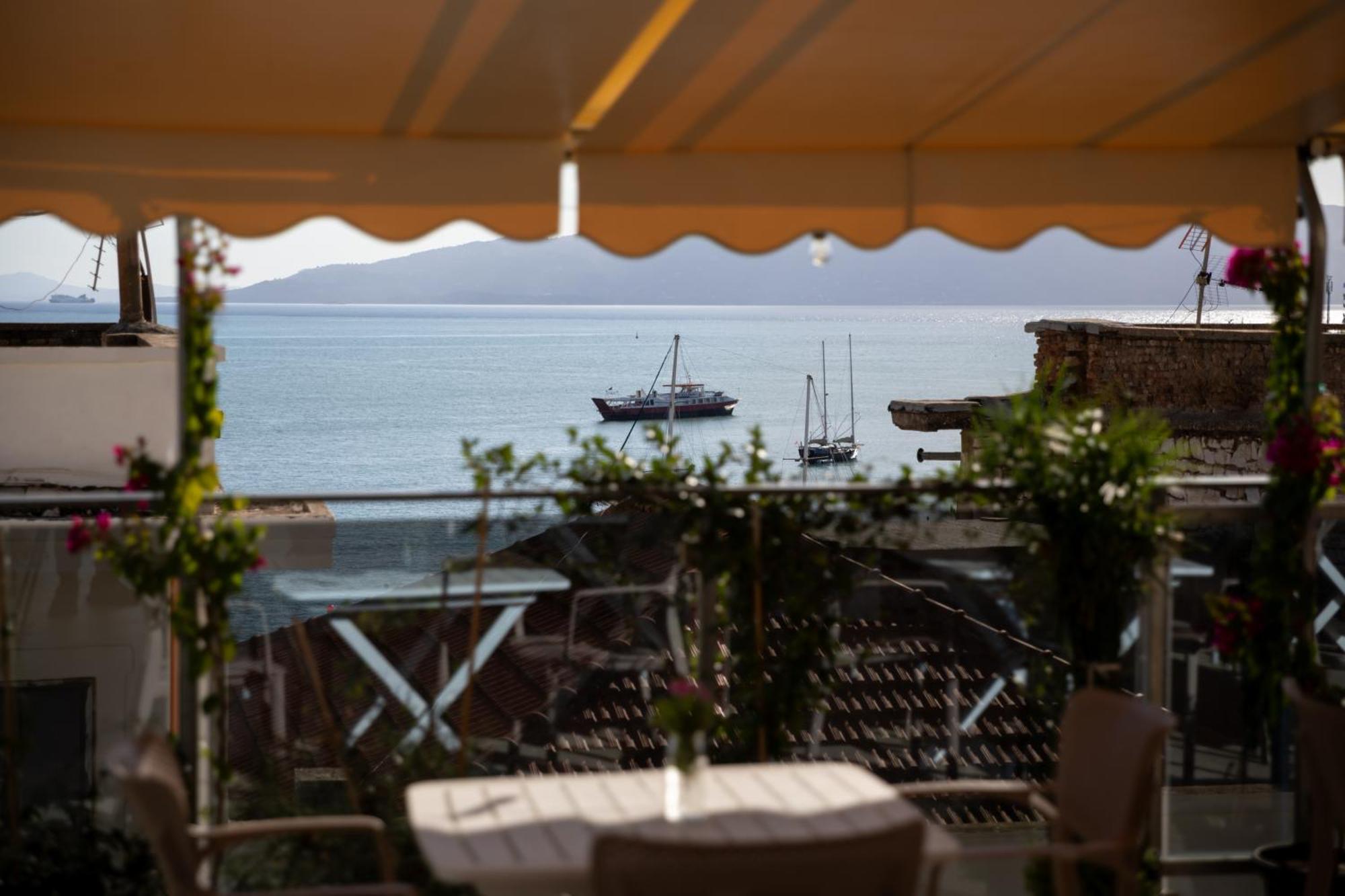 Jonian Boutique Hotel Sarande Exterior photo